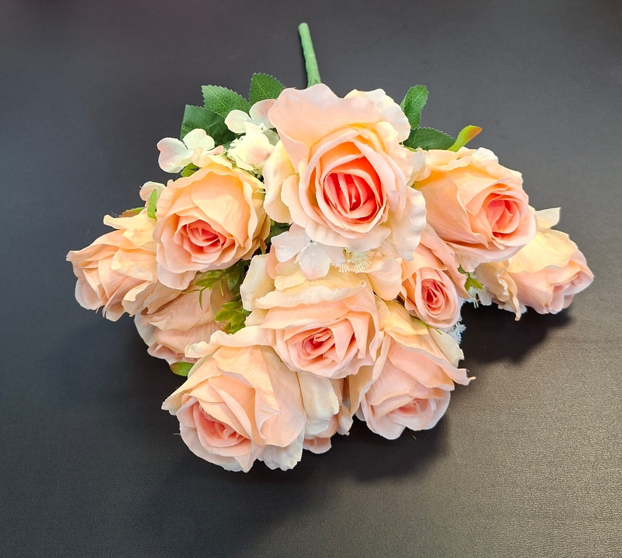 Buchet 11 trandafiri piersica artificiali – 48cm, tije sârmă, material textil