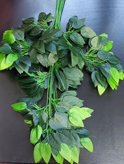 Set 12 ramuri decorative artificiale verde închis – model cu frunze ovale și accente lime