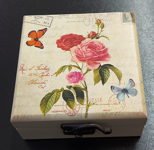 Cutie din lemn cu oglinda DR091