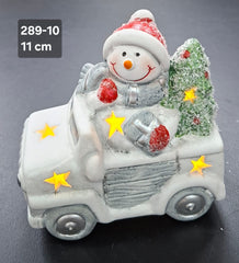 Decor ceramic Crăciun om de zăpadă în mașină albă luminoasă - 11cm