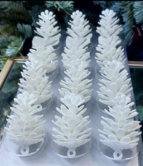 Figurine de brad Conuri decorative albe – set 12 bucăți 6cm