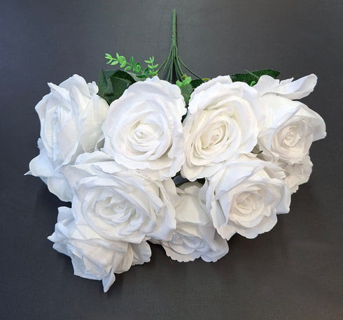 Buchet 10 trandafiri albi artificiali – 45cm, tije sârmă, material textil