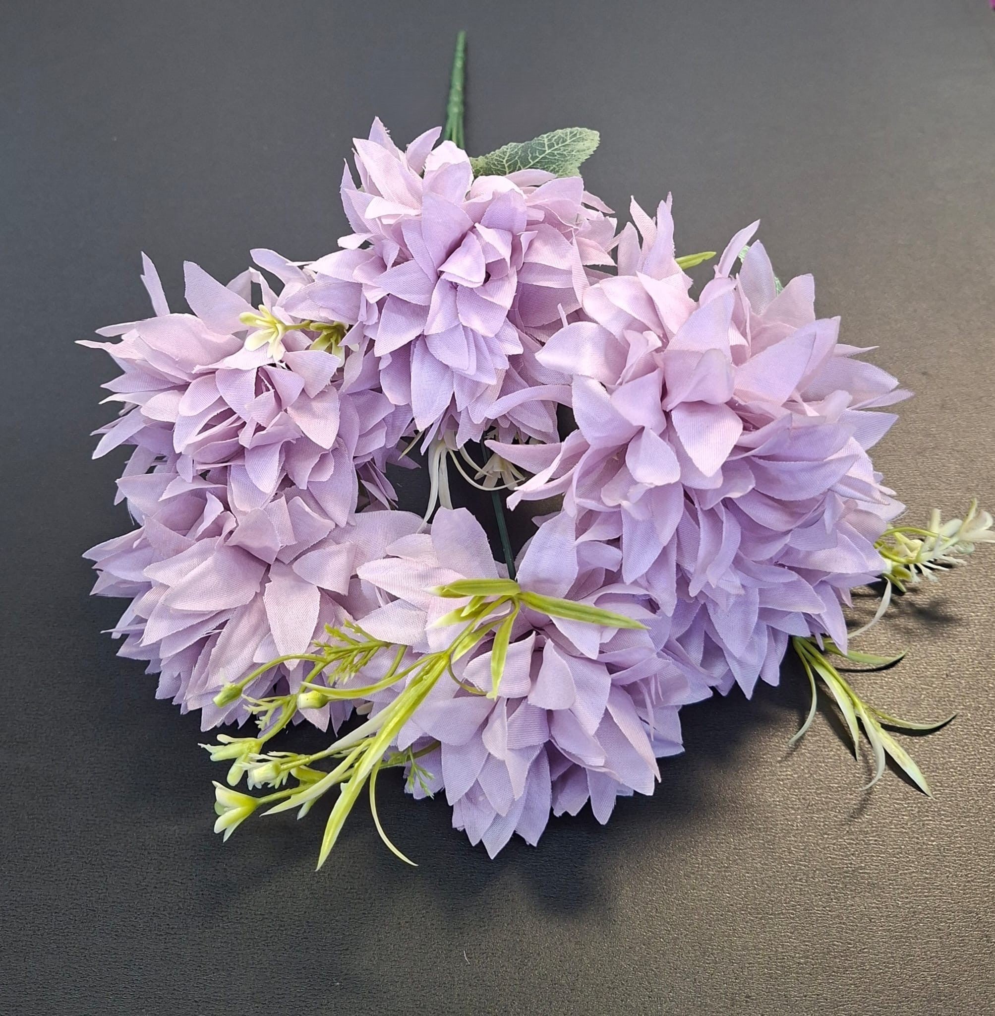 Buchet artificial cu dalii lila, 35cm
