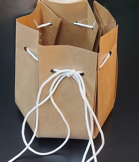 Cutie din carton kraft cu șnur – set 10 bucăți