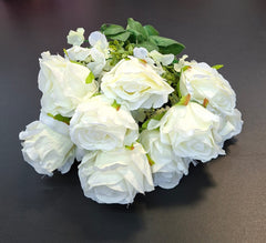 Buchet 11 trandafiri ivory artificiali – 48cm, tije sârmă, material textil