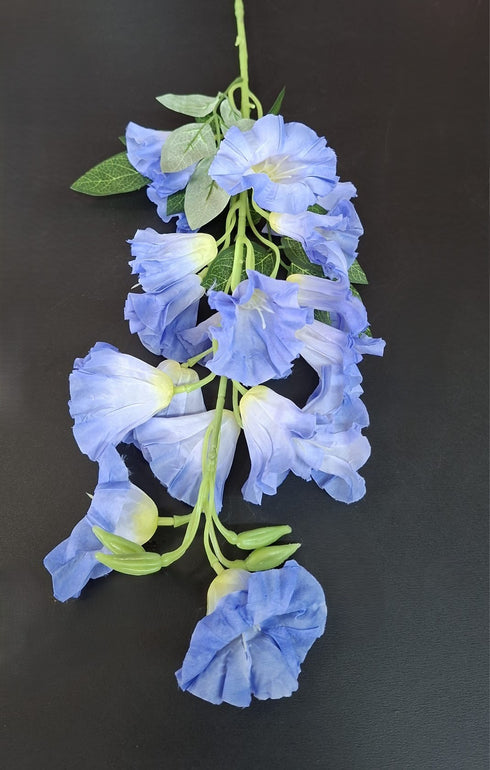 Floare artificială curgătoare model petunie, albastru deschis - 85cm