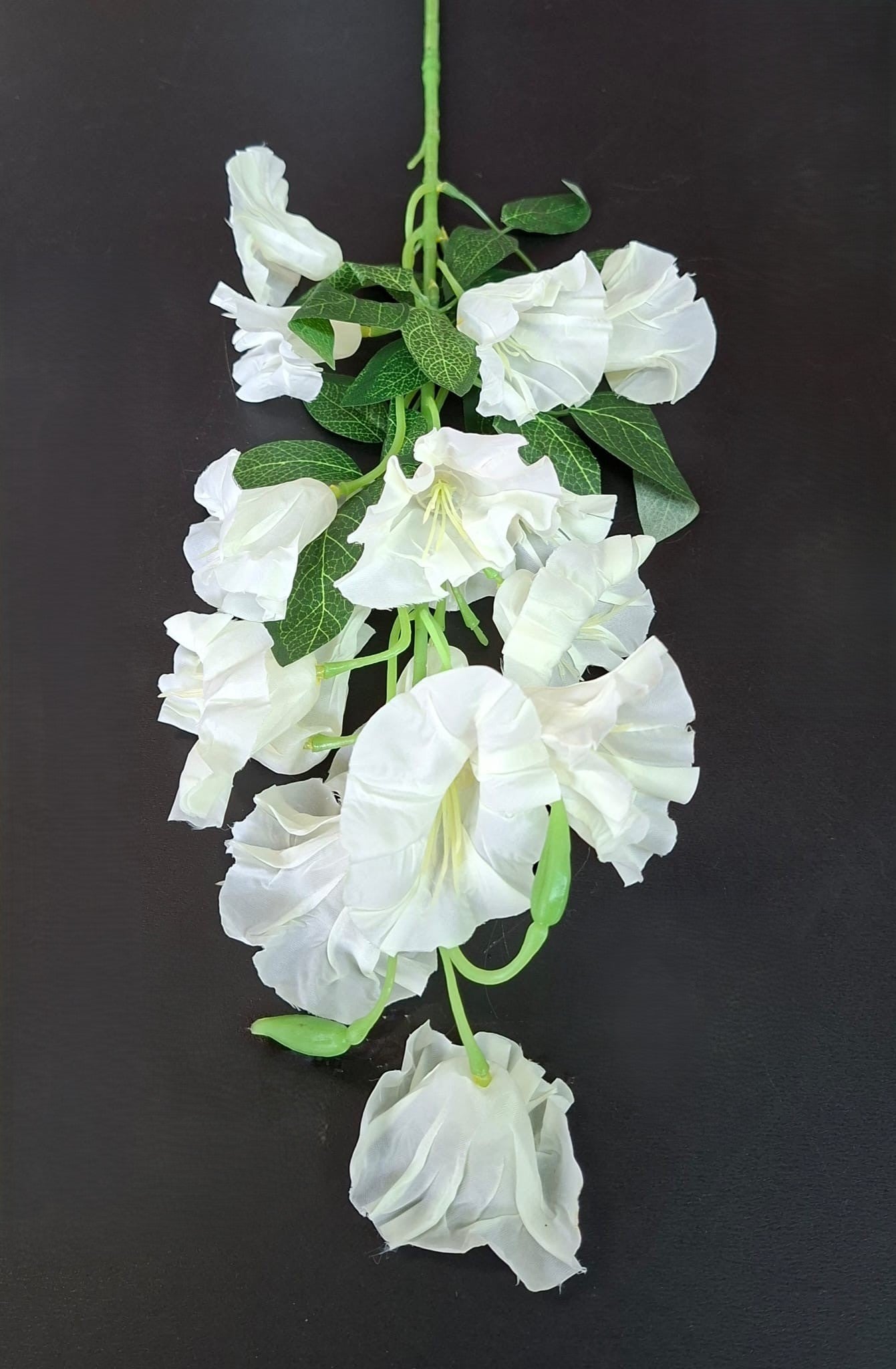 Floare artificială curgătoare model petunie, albă - 85cm