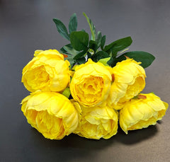 Buchet bujori artificiali galben intens – 7 flori, aspect natural 40cm