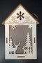 Ornament de Crăciun din Lemn cu LED – Căsuță cu Ren și Pui de Ren - 10x16cm