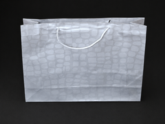 Set 12 Pungi cadou din carton argintii - 43x32cm - 12/set