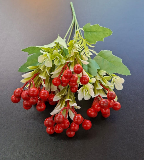 Verdeață artificială decorativă cu bobițe roșii, 35cm – aspect natural