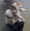 Figurină decorativă Elefant cu Colți – Rășină cu Sclipici - 14×18cm