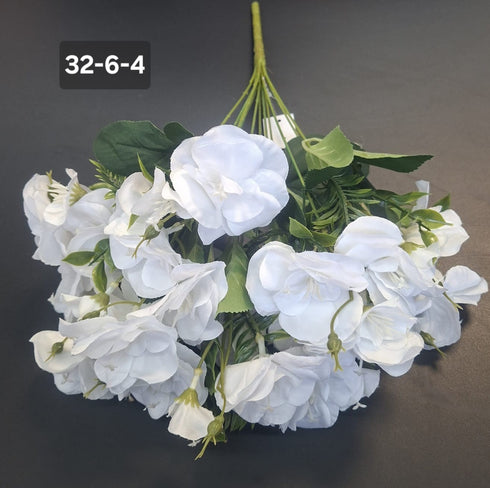 Buchet Artificial Tip Camelii Albe cu Frunze Verzi - 25cm