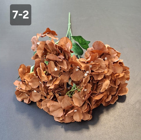 Buchet cu hortensii artificial maro din material textil - 42cm