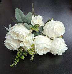 Buchet 6 trandafiri albi artificiali – 46cm, tije sârmă, material textil