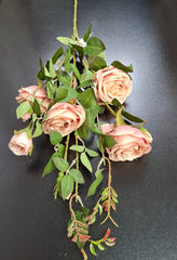 Fir trandafiri roz pal artificiali – 90 cm, 5 flori textile cu frunze