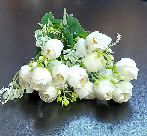 Buchet bujori artificiali albi – 30 cm, detalii realiste și accente florale