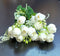 Buchet bujori artificiali albi – 30 cm, detalii realiste și accente florale