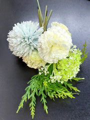 Buchet flori artificiale crizanteme albastru pal cu verdeață – 32cm