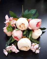 Buchet Elegant cu Bujori Crem-Piersică – Flori Artificiale Premium