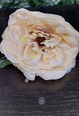 Capete de bujor artificial crem pastel – material textil, diametru 9 cm, lungime 26 cm