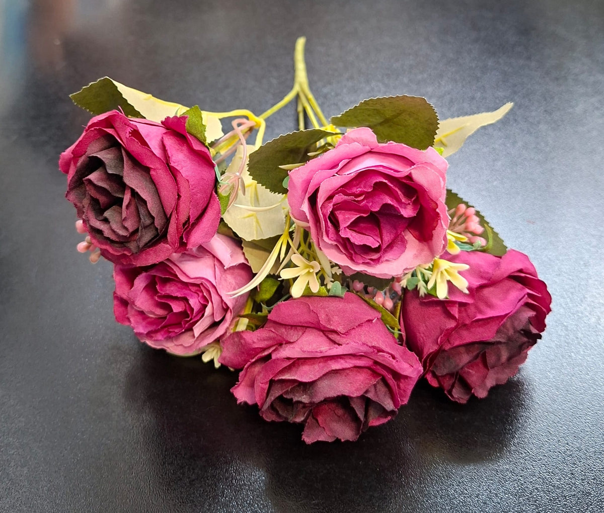 Buchet 5 trandafiri mov artificiali 30 cm – flori decorative