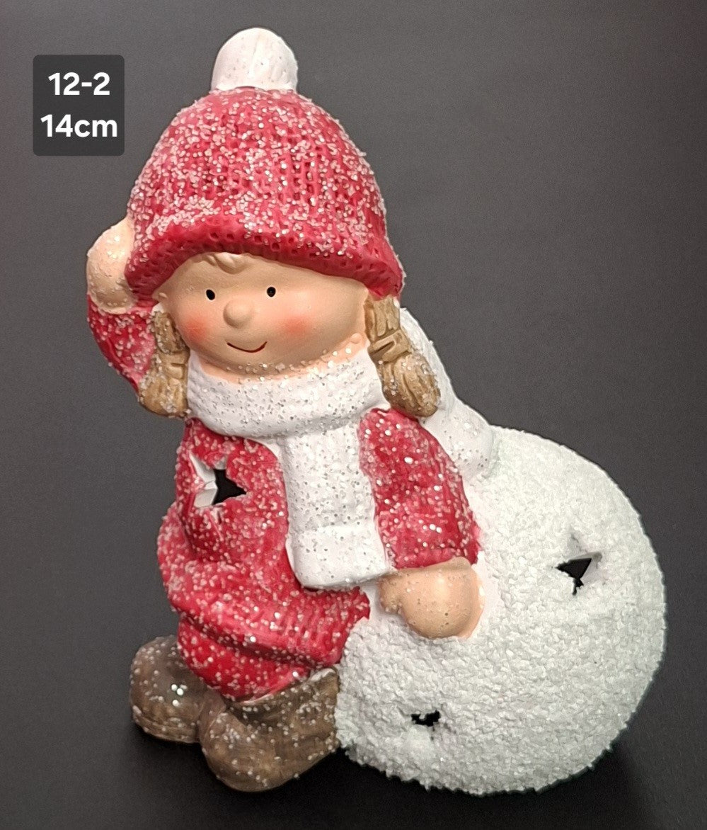 Decorațiune Crăciun din Ceramică – Fetiță cu Bulgăre de Zăpadă - 14cm