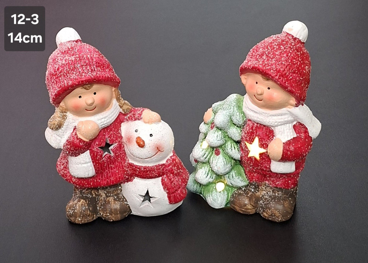 Set 2 Decorațiuni de Crăciun din Ceramică – Fetiță cu Om de Zăpadă și Băiețel cu Brad - 14cm