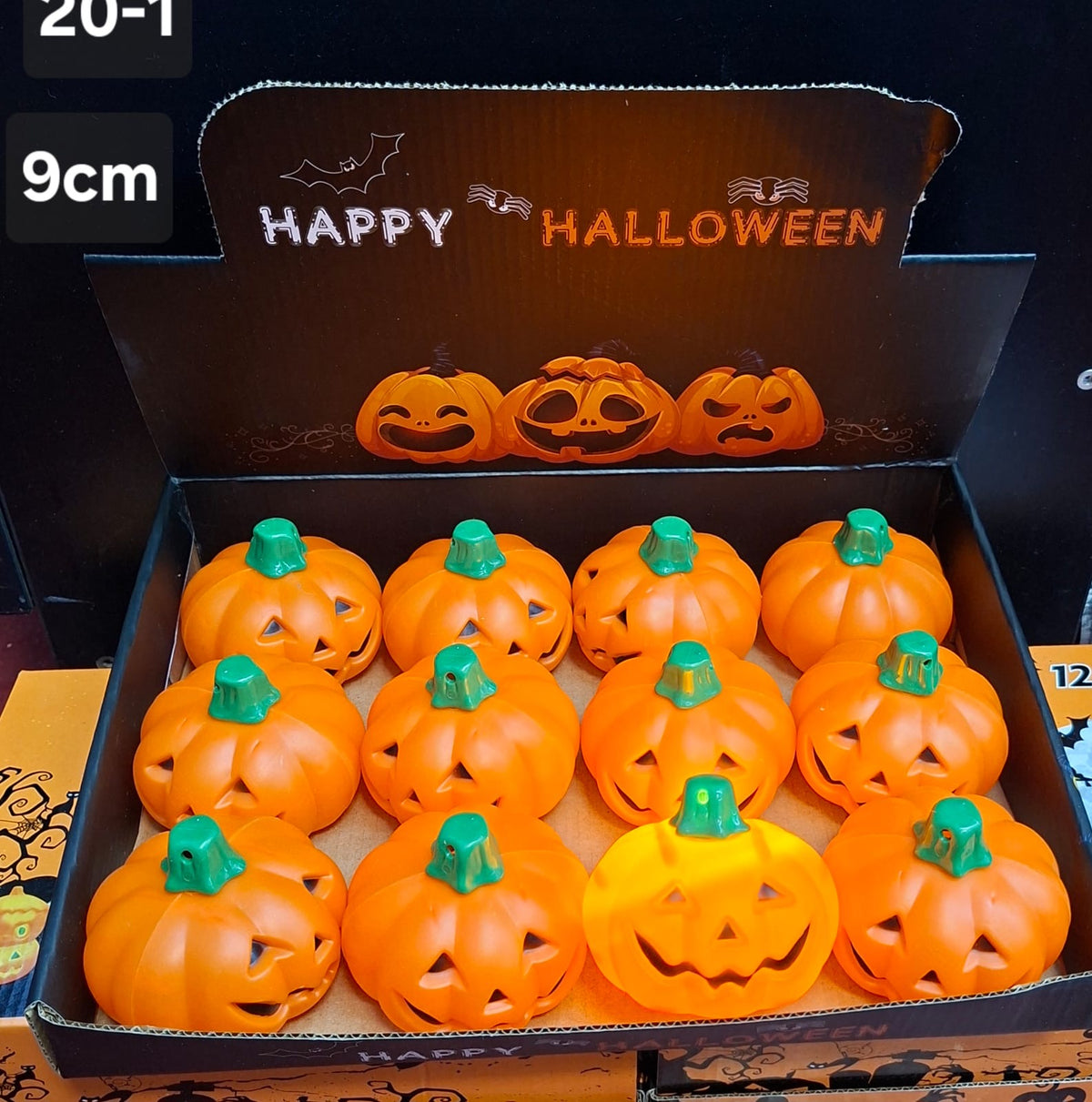 Set 12 Dovleci Halloween cu LED, 9cm – Decorațiuni Clasice