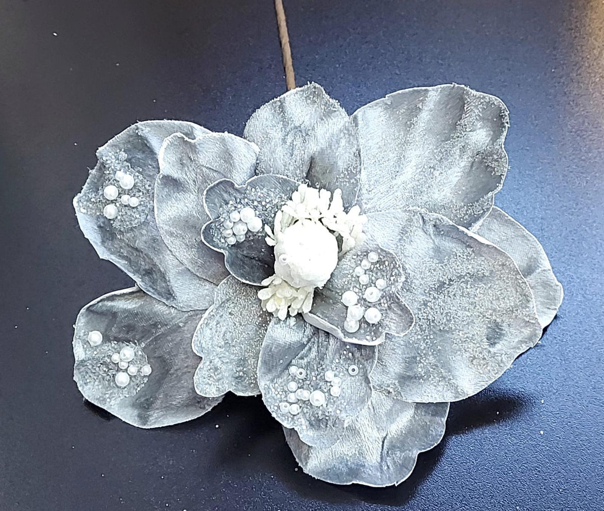 Flori Crăciun argintii cu perle – flori decorative elegante 10/set