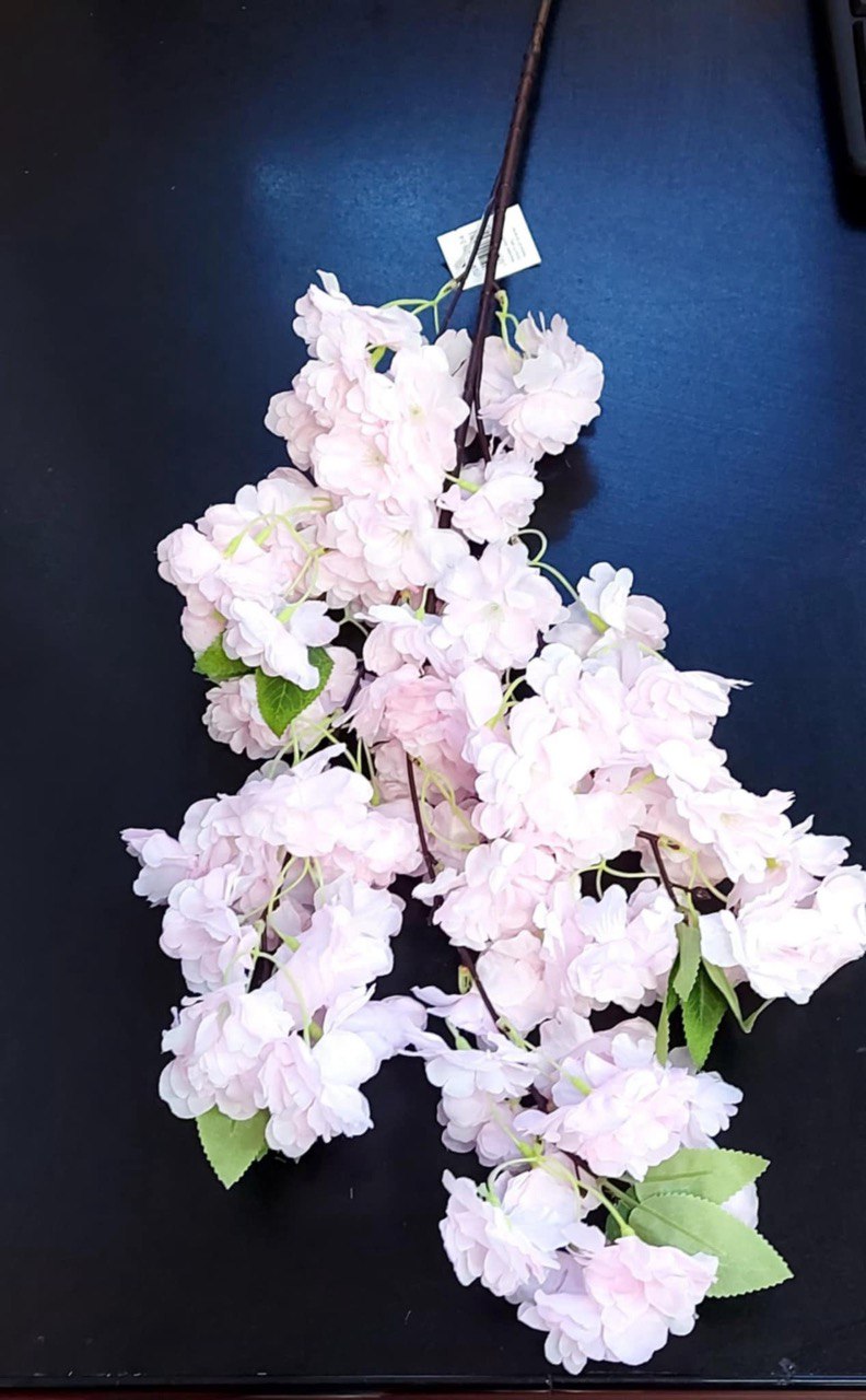 Fir decorativ cu flori de cireș roz pal – design floral artificial pentru decor elegant