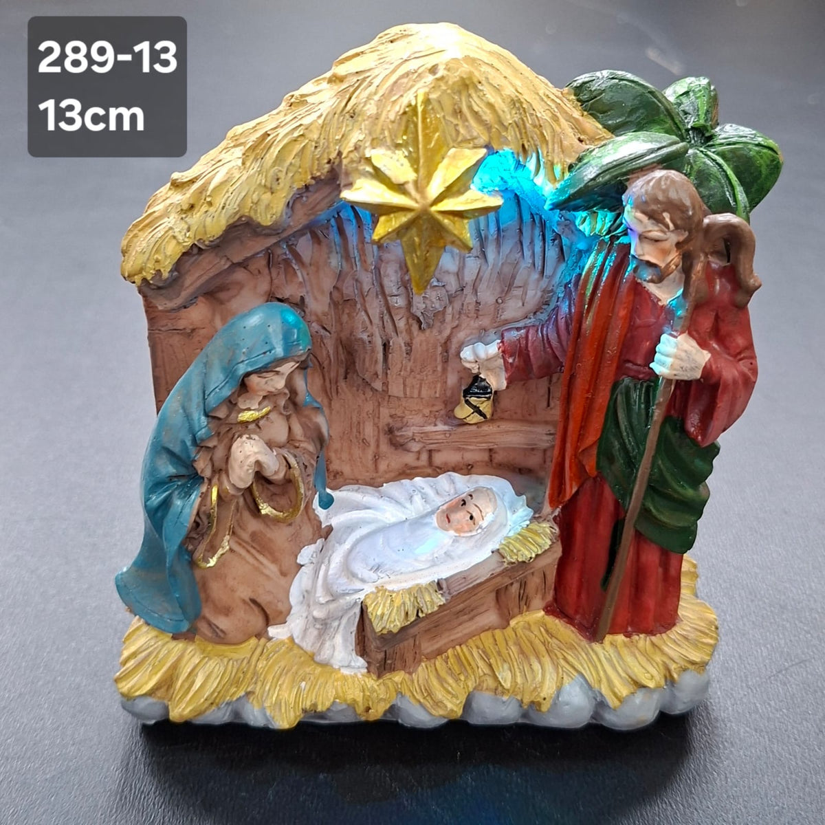 Iesle din rasina Nașterea Domnului cu lumină LED - 13cm