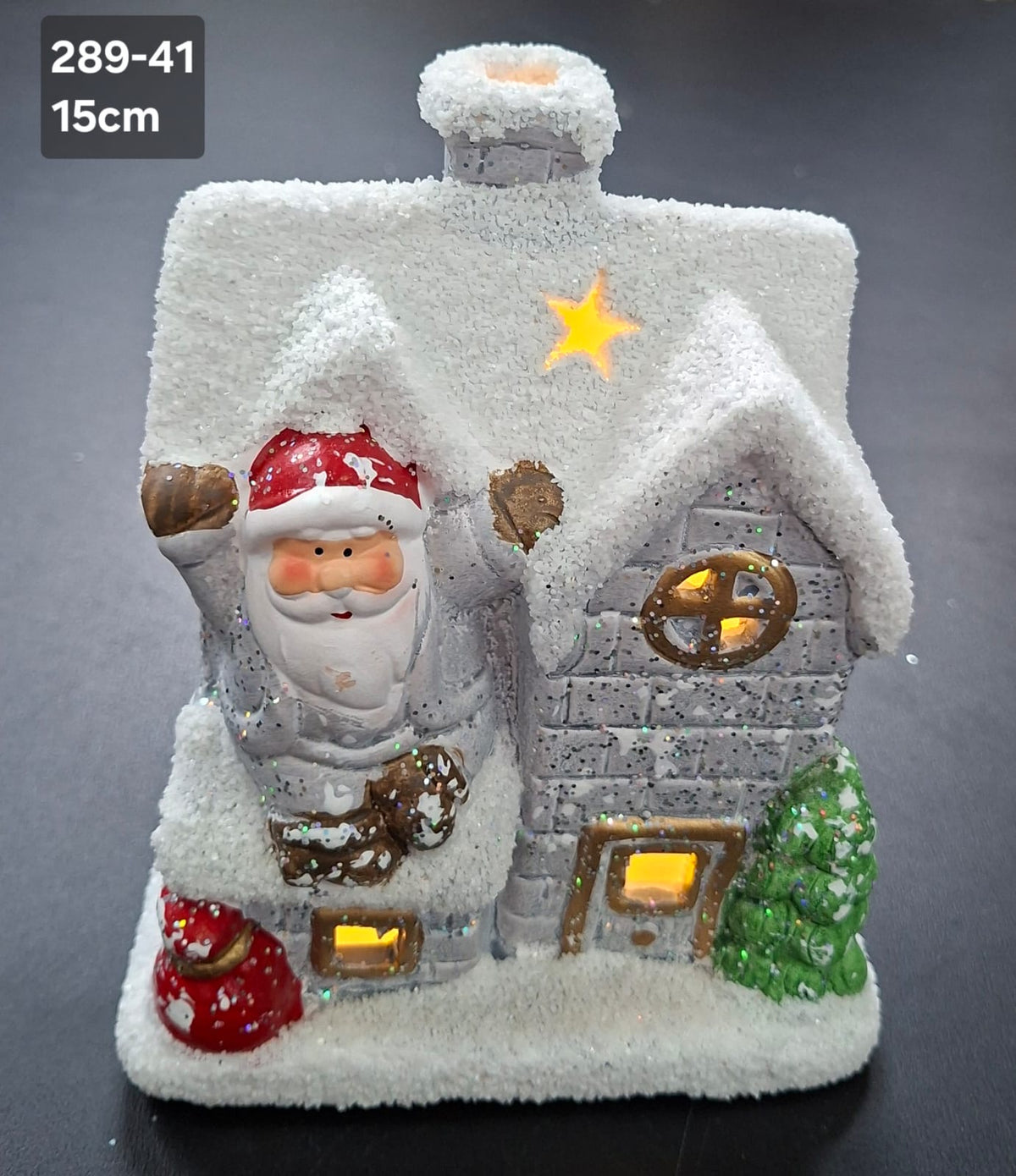 Căsuță luminoasă decor ceramic Crăciun decor ceramic gri cu Moș Crăciun - 15cm