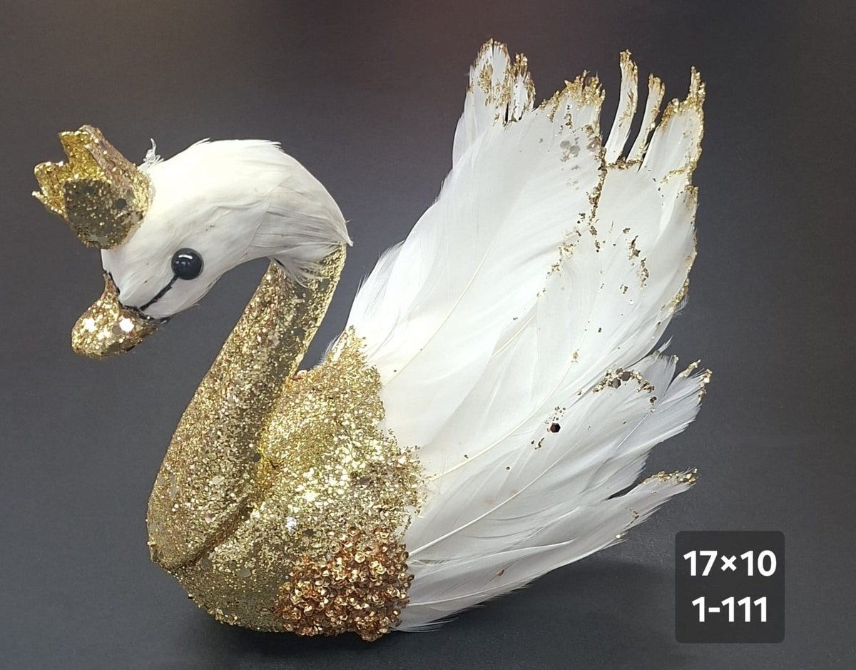 Lebădă Decorativă Aurie cu Pene Albe și Sclipici – 17×10cm