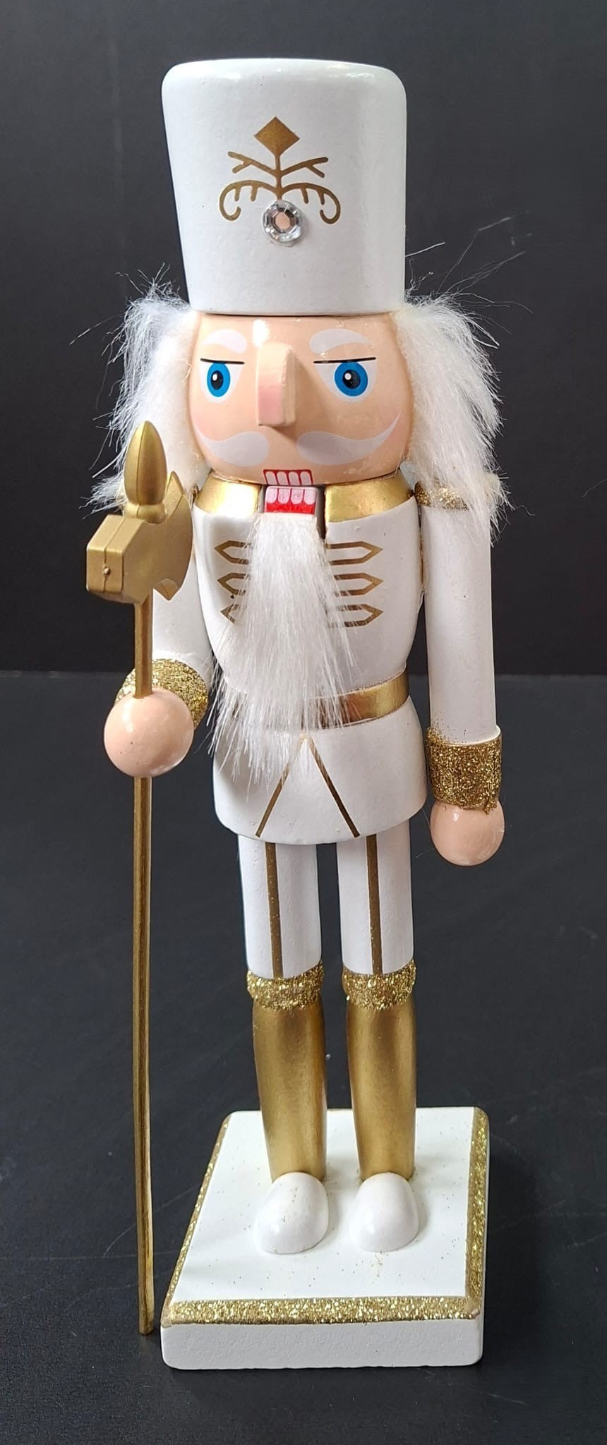 Spărgător de nuci decorativ alb-auriu din lemn - 25cm