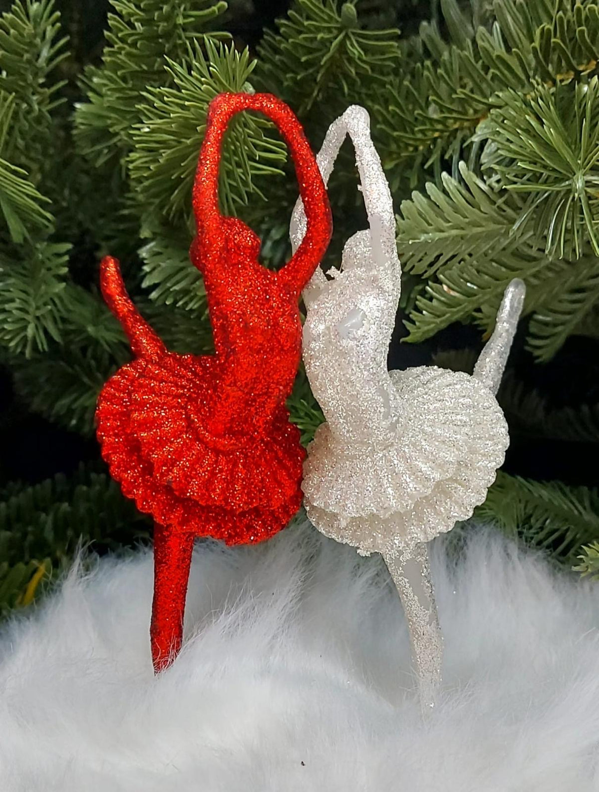 Set 12 ornamente de Crăciun în formă de balerină, cu sclipici – Roșu sau Alb - 15cm