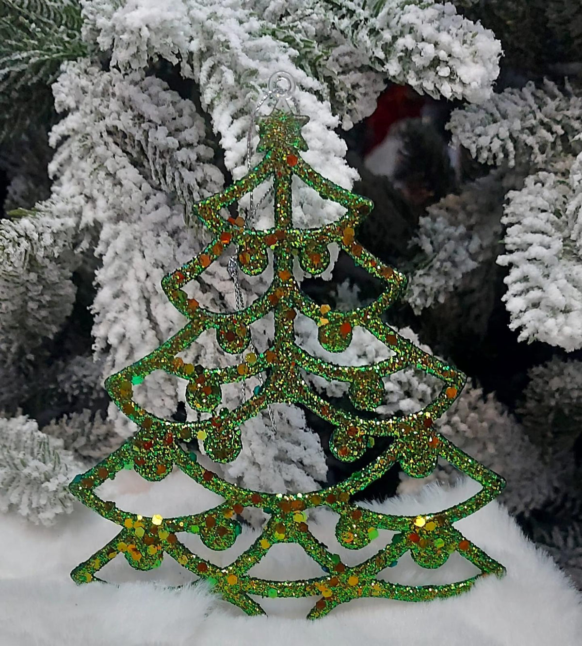 Brăduți decorativi verde cu sclipici – set 10 bucăți