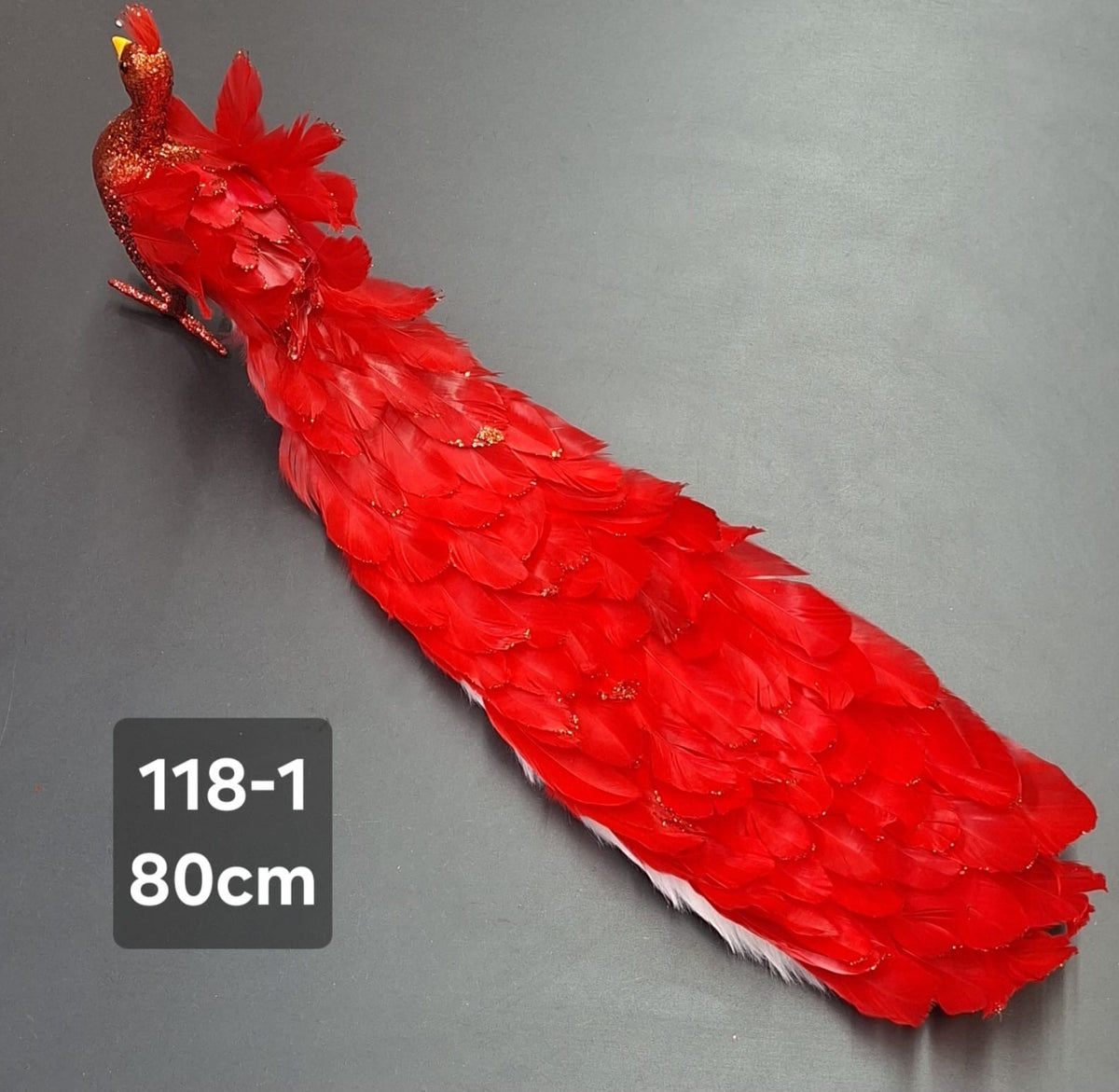 Păun Decorativ Roșu cu Pene și Sclipici – 80cm | Ornament Elegant de Crăciun