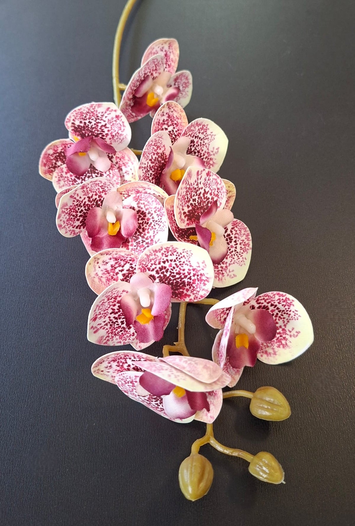 Orhidee artificială mini Phalaenopsis 80cm alb-roz cu pete bordo