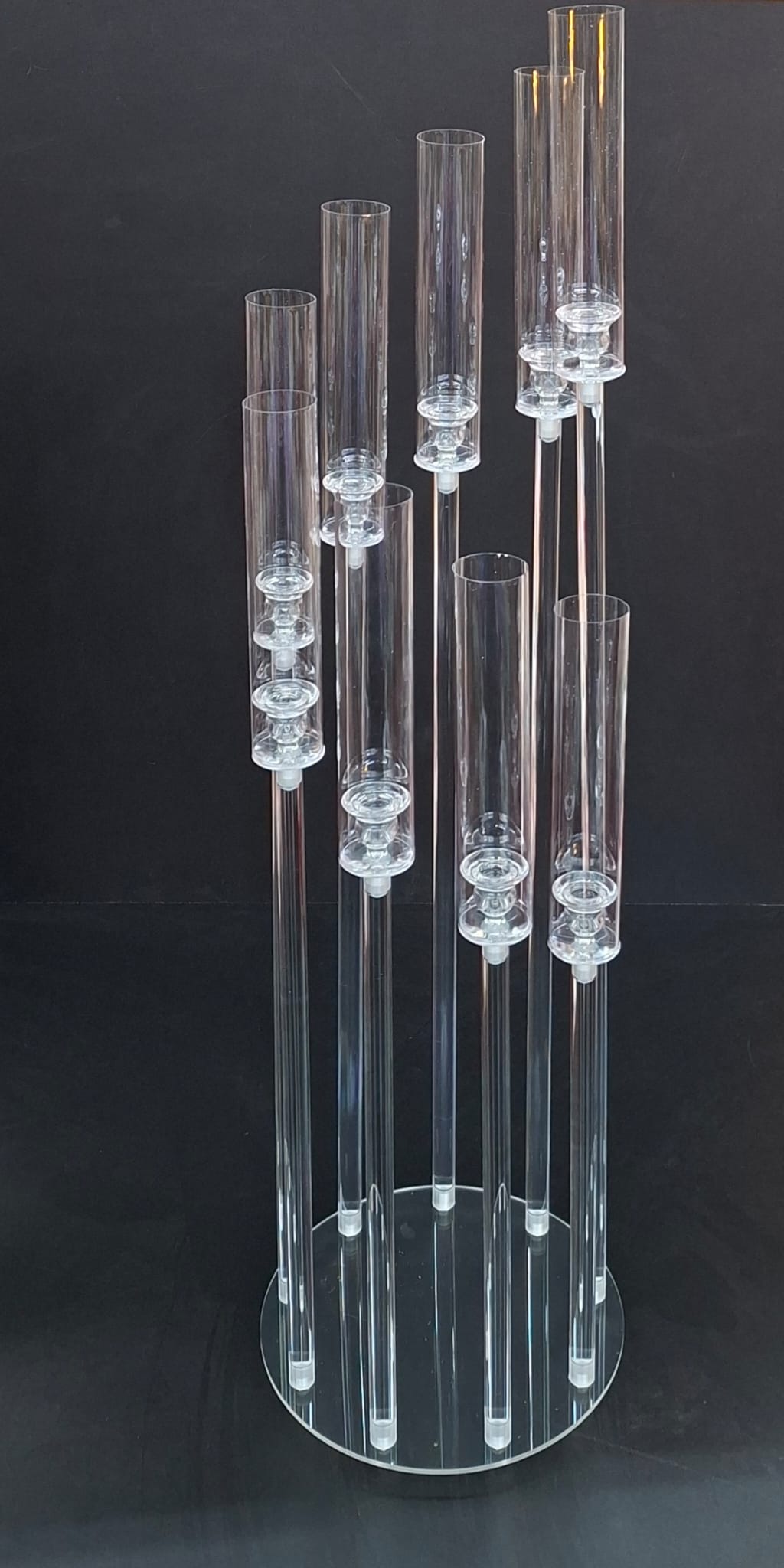 Suport decorativ din acryl transparent cu 9 tuburi din plastic – 100cm pentru lumânări sau flori