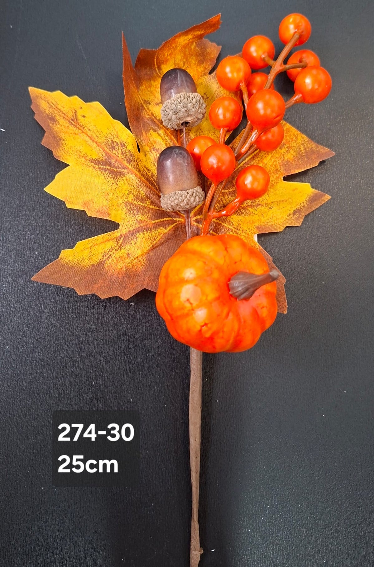 Crenguță decorativă de toamnă cu dovlecel, ghinde și frunze – 25cm 10/set