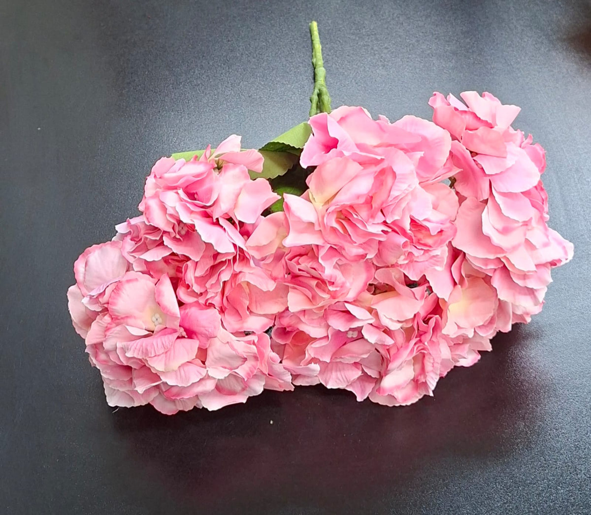 Buchet cu Hortensii roz  – Flori Artificiale Elegante din Material Textil