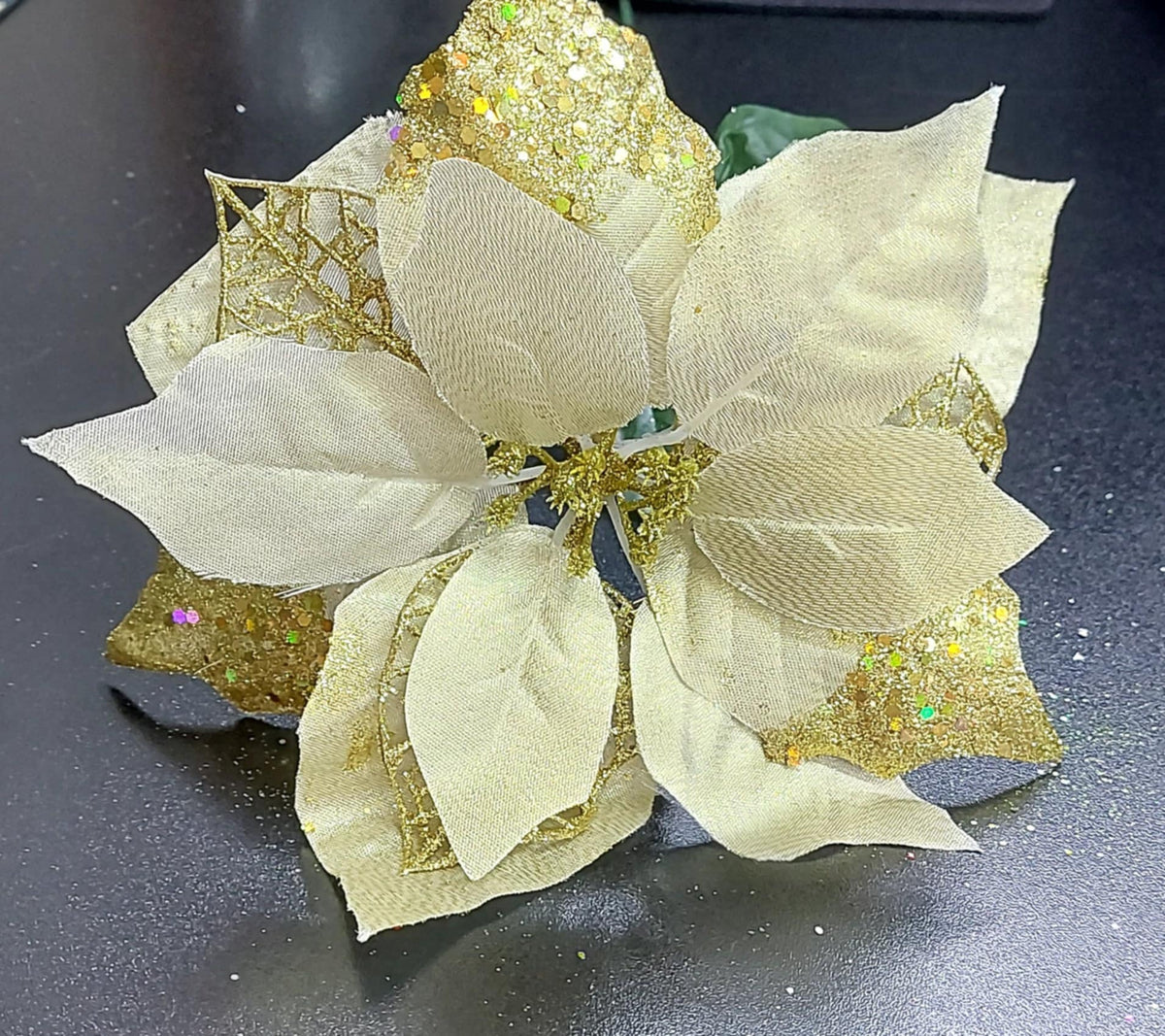 Crăciunițe artificiale aurii – flori decorative elegante 24/set