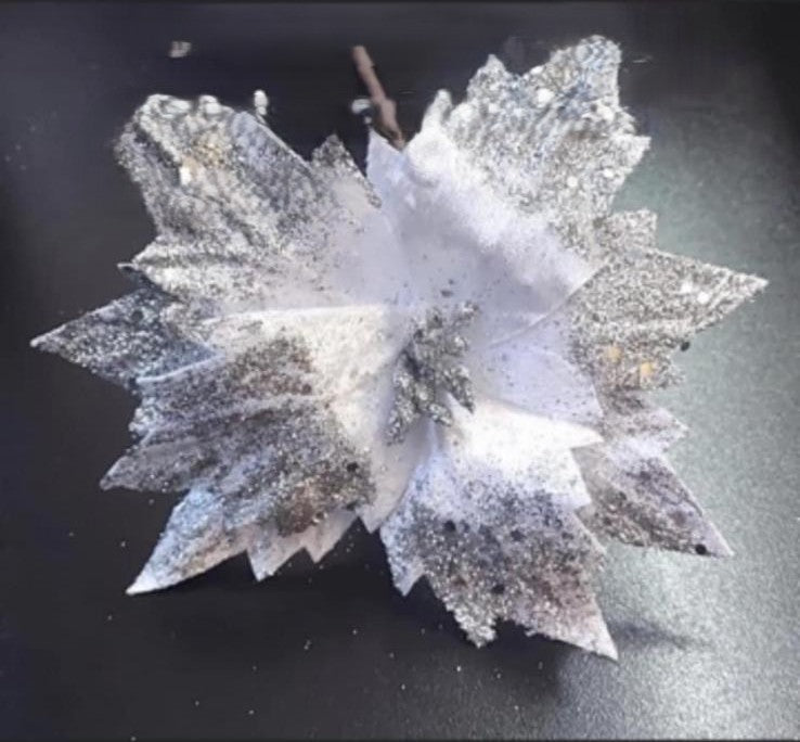 Flori Crăciun albe cu sclipici argintiu - 10/set