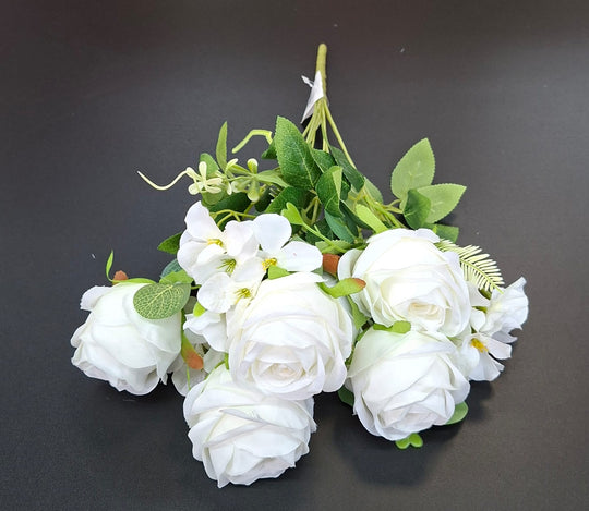 Buchet artificial cu trandafiri albi-crem și flori decorative – 42cm