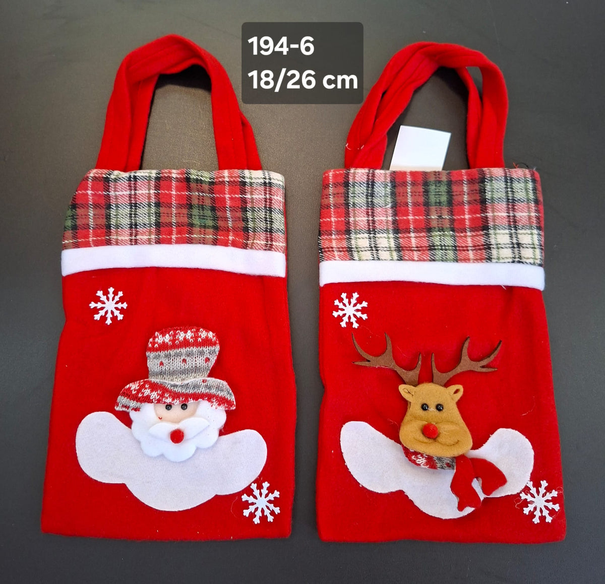 Set 12 săculeți decorativi Crăciun – Moș Crăciun și ren 18×26cm