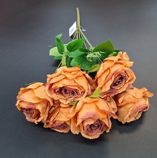Buchet artificial cu trandafiri maro 7 flori – 46cm
