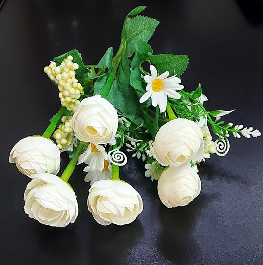 Buchet Decorativ cu Bujori Albi și Margarete – Flori Artificiale din Material Textil