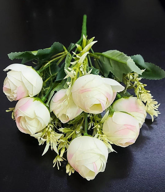 Buchet Decorativ cu Bujori Crem cu Nuanțe Roz – Flori Artificiale din Material Textil