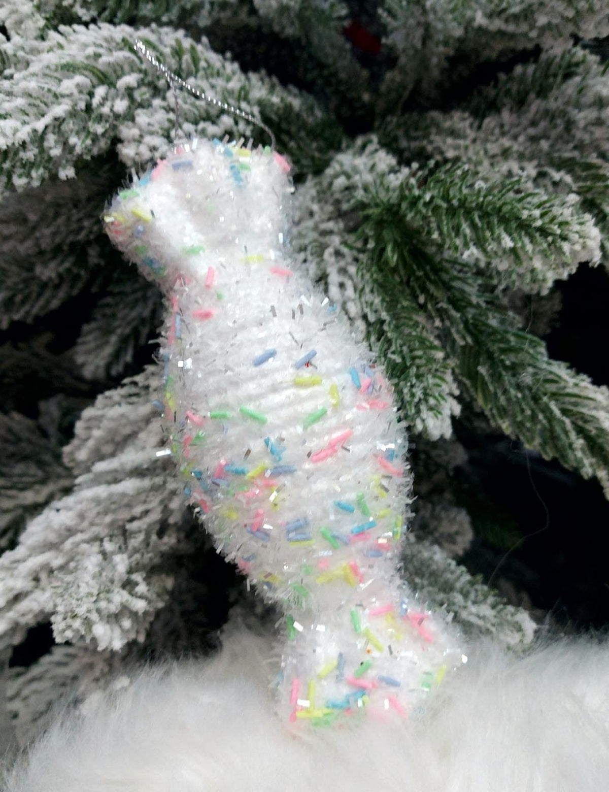 Bomboană decorativă albă pastel Crăciun – 16cm set 10 bucăți